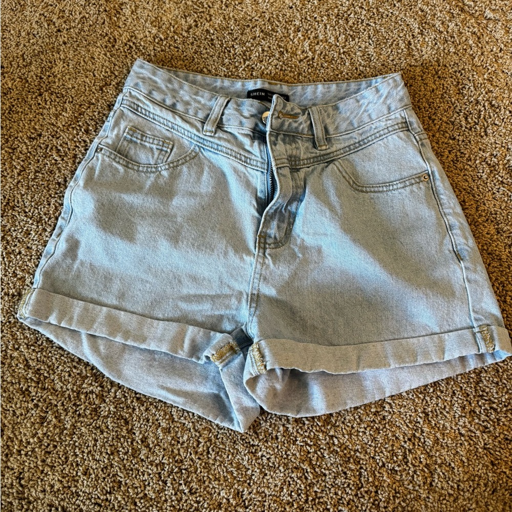 Light wash Jean shorts